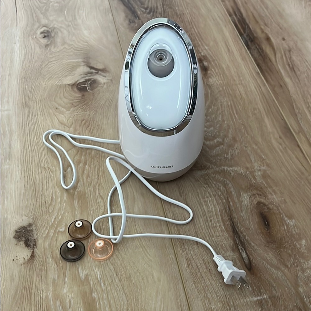 Tik Tok Viral Vanity Planet White Facial Steamer with Accessories